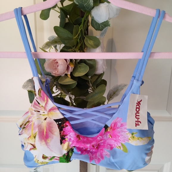 Tini Bikini Other - 🥂 Tini Bikini reversible bathing suit top NWT, beautiful floral pattern, size L
